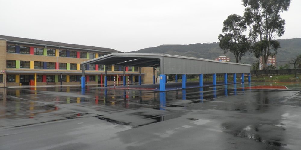 PAVIMENTACIÓN DEL PATIO DEL COLEGIO MUKUSULUBA EN BARAKALDO