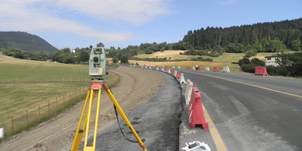 COMPROBACIONES TOPOGRAFICAS PREVIAS AL ASFALTADO